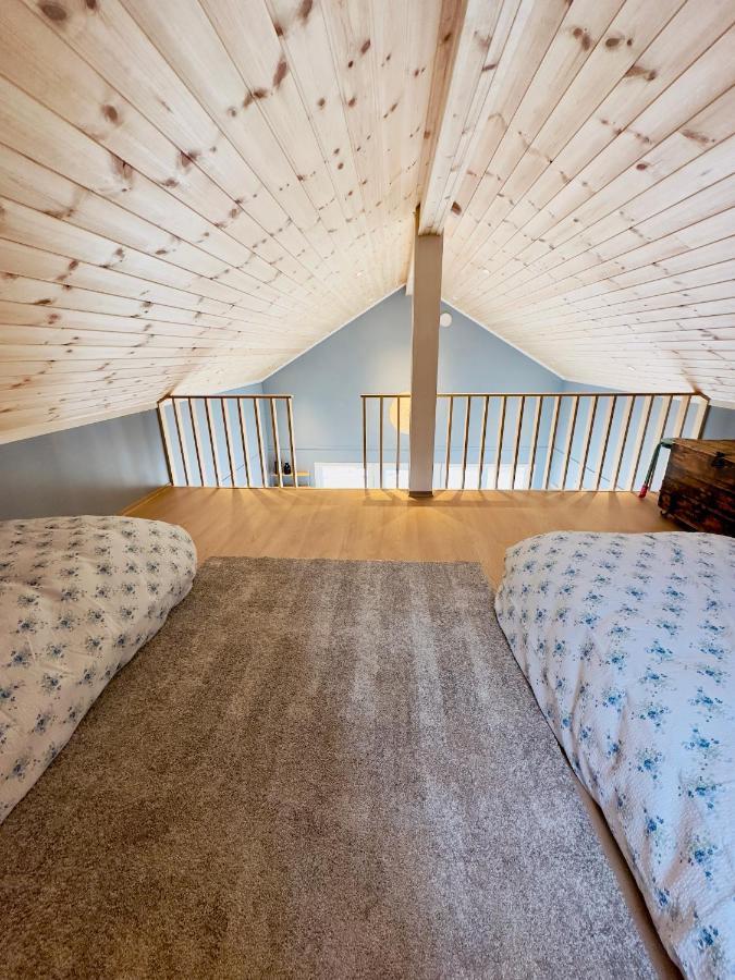 Cozy Cottage Close To Idyllic Archipelago With Additional Building If Booked For More Than 2 People Eydehavn Экстерьер фото